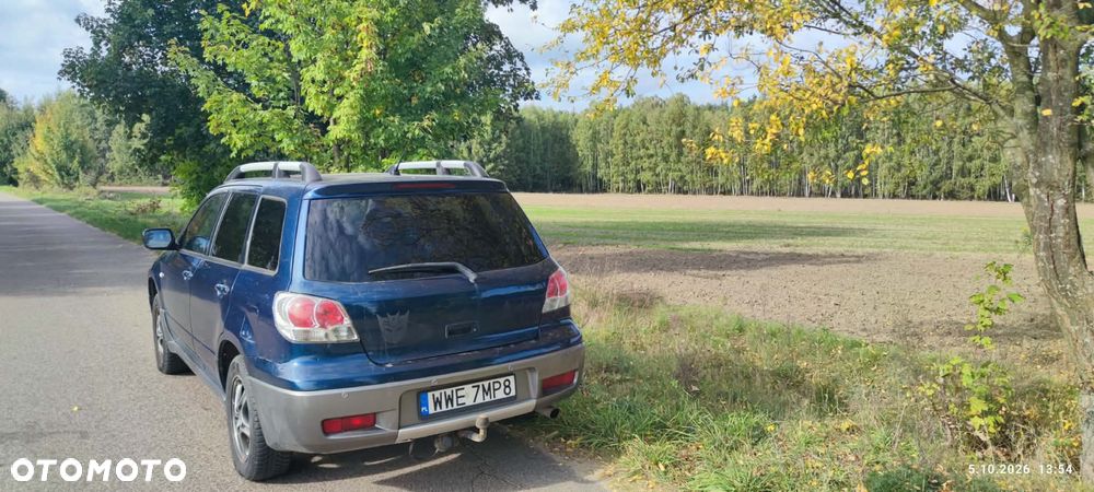 Mitsubishi Outlander 2005 photo 3