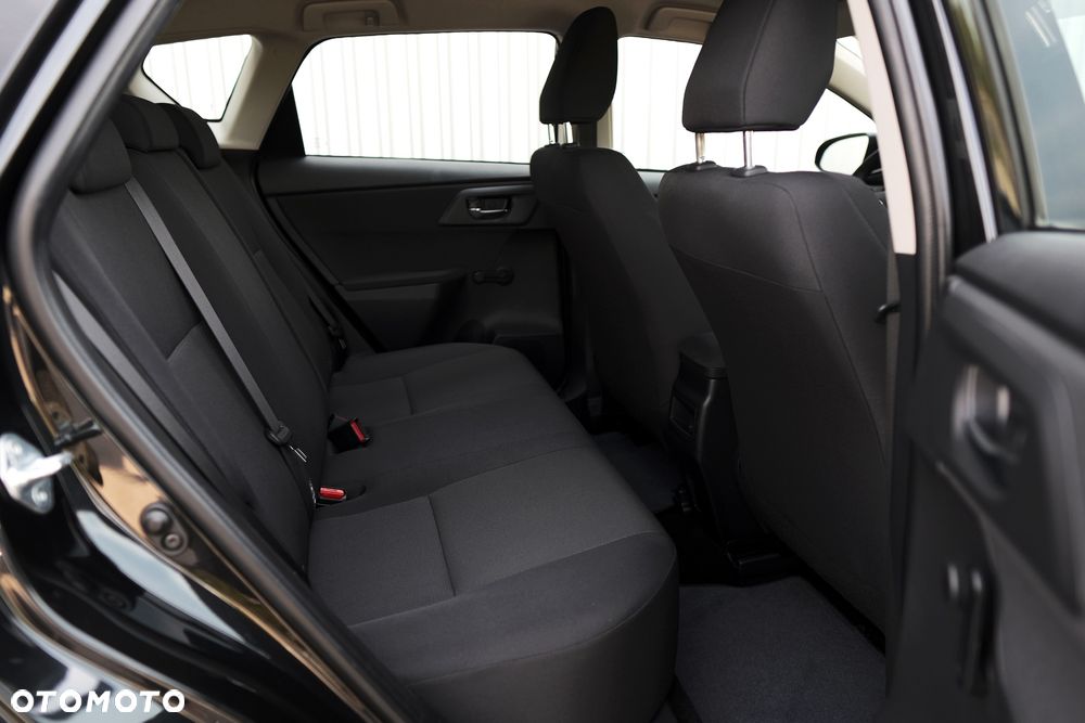 Toyota Auris 1.33 Dual-VVT-i Cool - 21