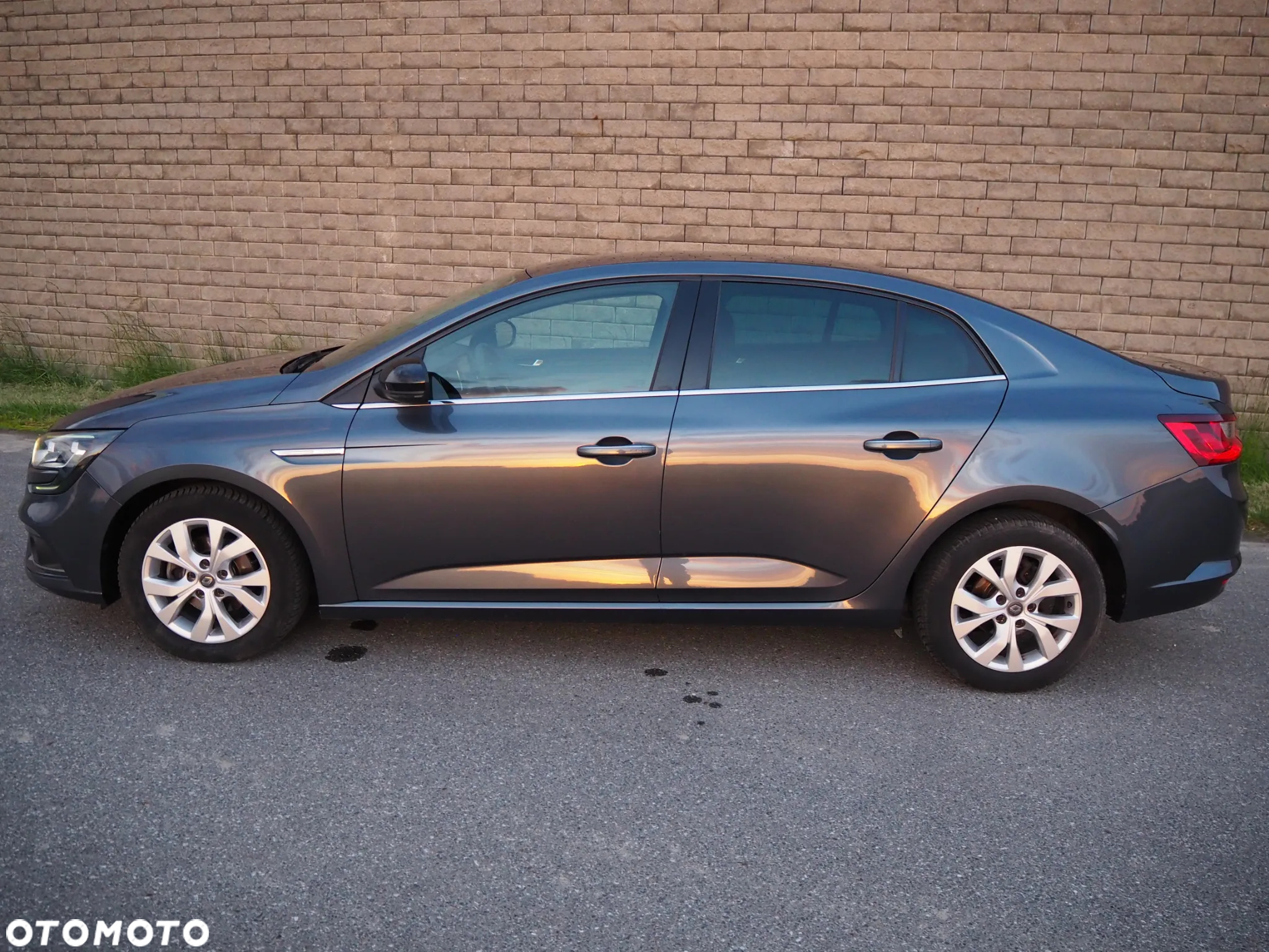 Renault Megane 1.5 Blue dCi Intens EDC - 29