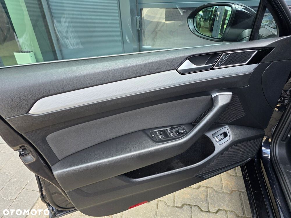 Volkswagen Passat Variant 1.5 TSI EVO Business DSG - 10