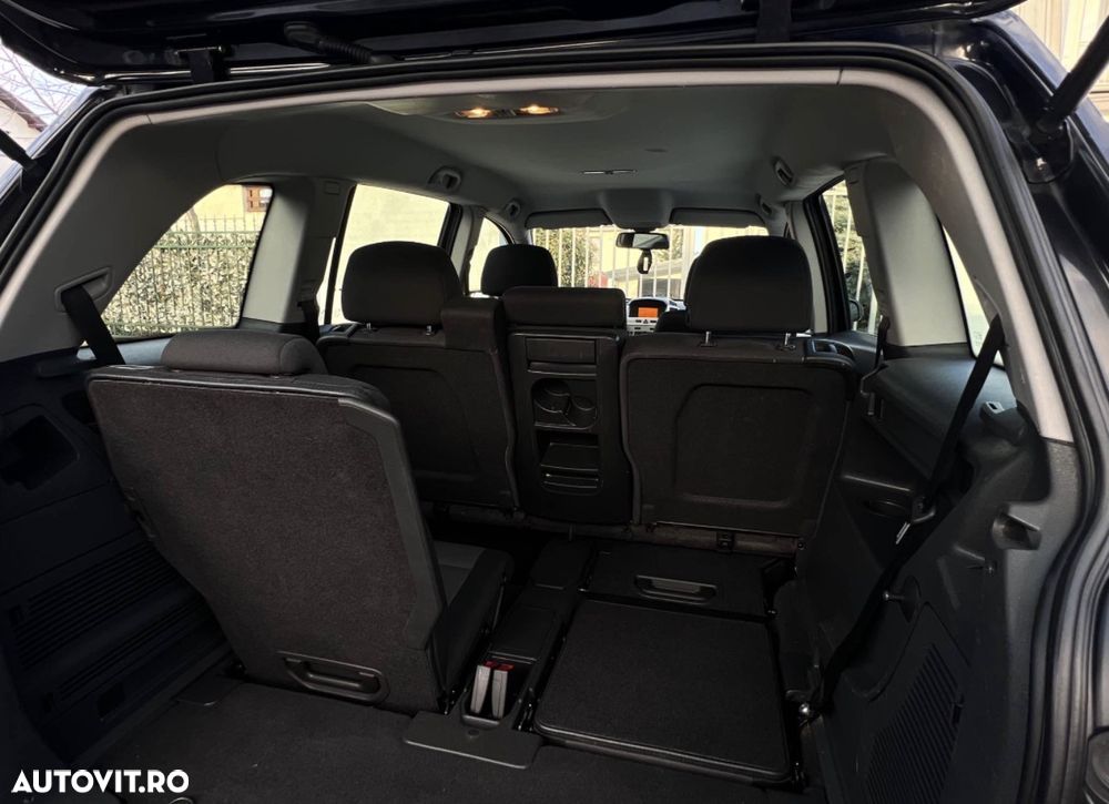 Opel Zafira 1.9 CDTI Cosmo - 8