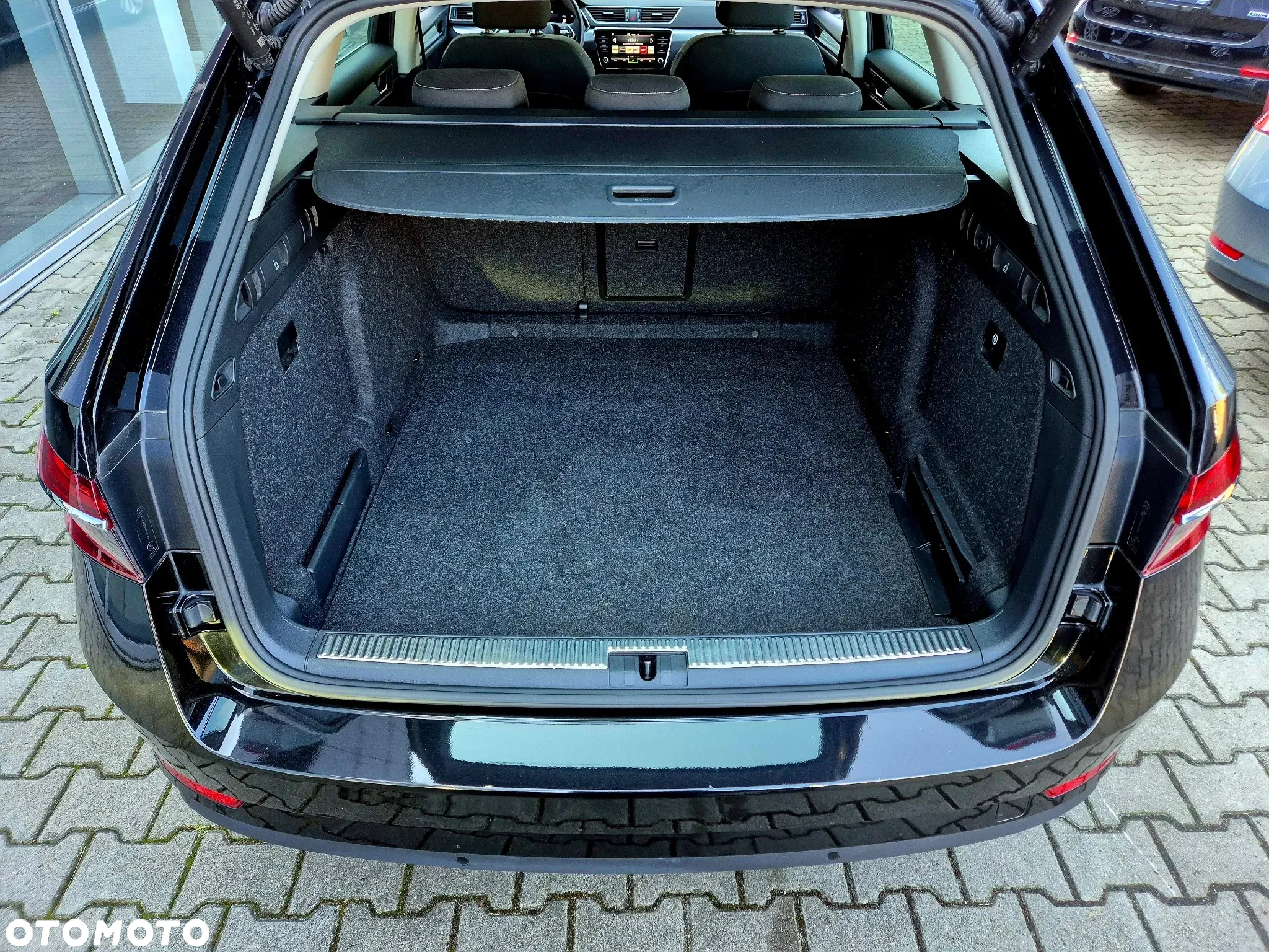 Skoda Superb 1.5 TSI Ambition DSG - 22