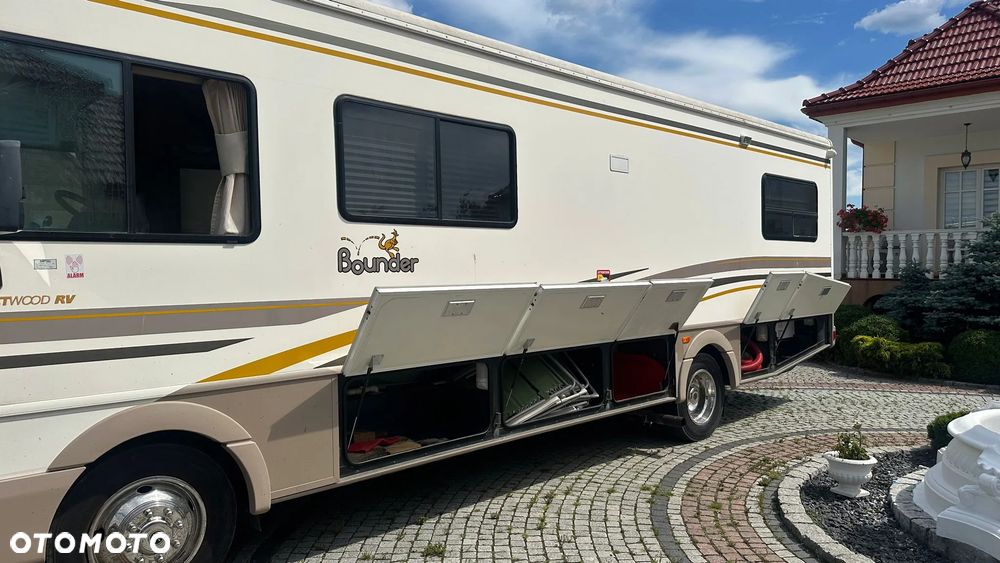 Inny Fleetwood Bounder 34T - 36