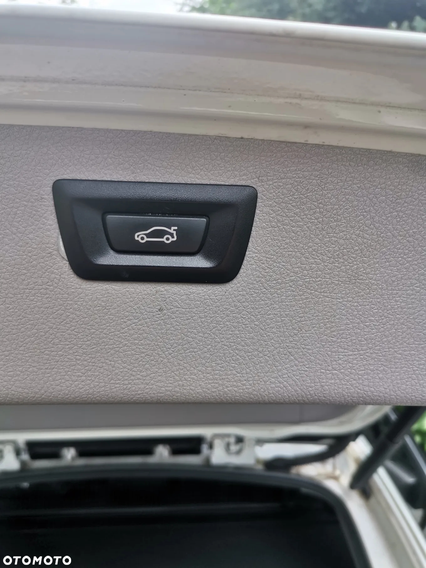 BMW Seria 3 318d - 12