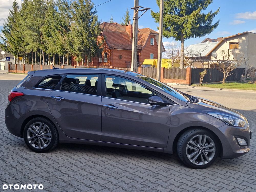 Hyundai i30 blue 1.6 GDI YES Gold - 32
