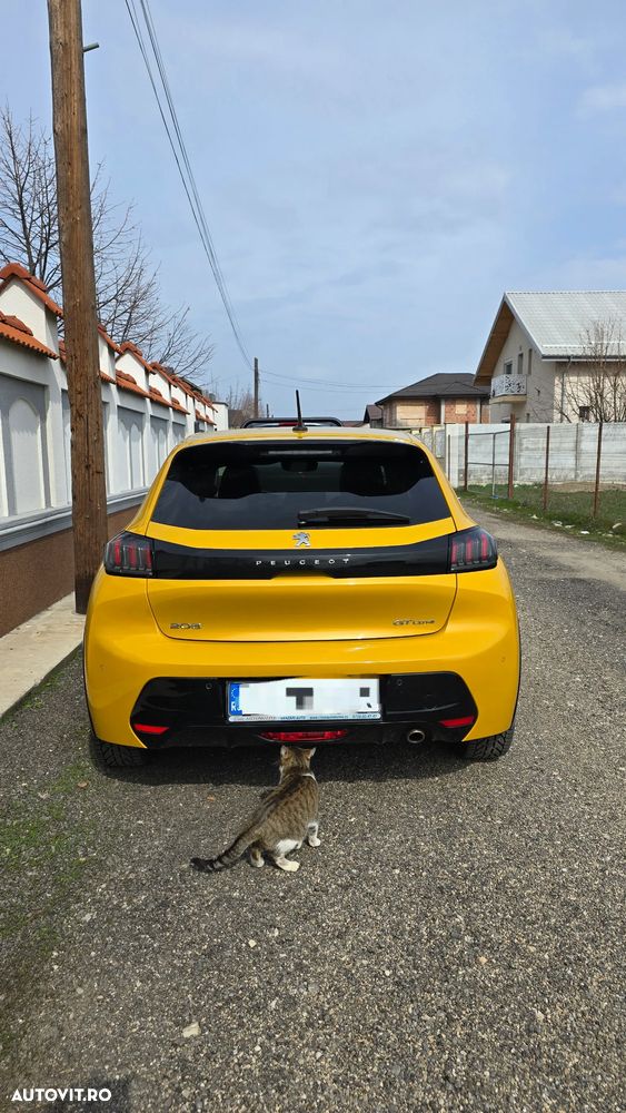 Peugeot 208 1.2 L PureTech STT EAT8 GT Line - 4
