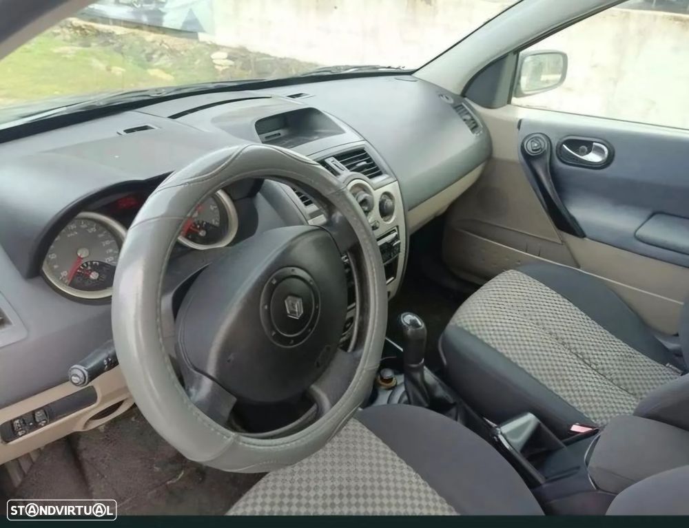 Renault Mégane 1.5 dCi Confort Dynamique - 3