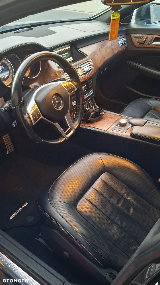 Mercedes-Benz CLS - 23