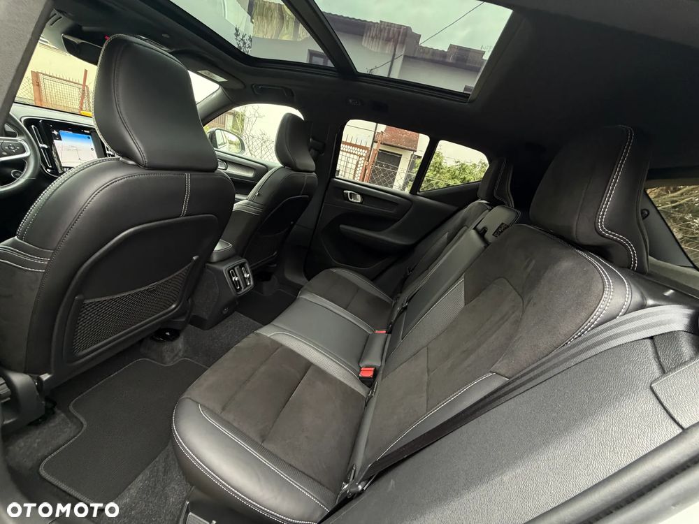 Volvo XC 40 T5 AWD Geartronic R-Design - 29