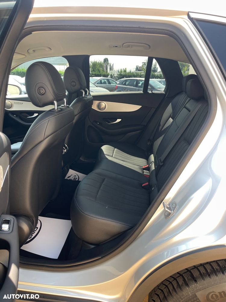 Mercedes-Benz GLC 300 d 4MATIC 9G-TRONIC - 27
