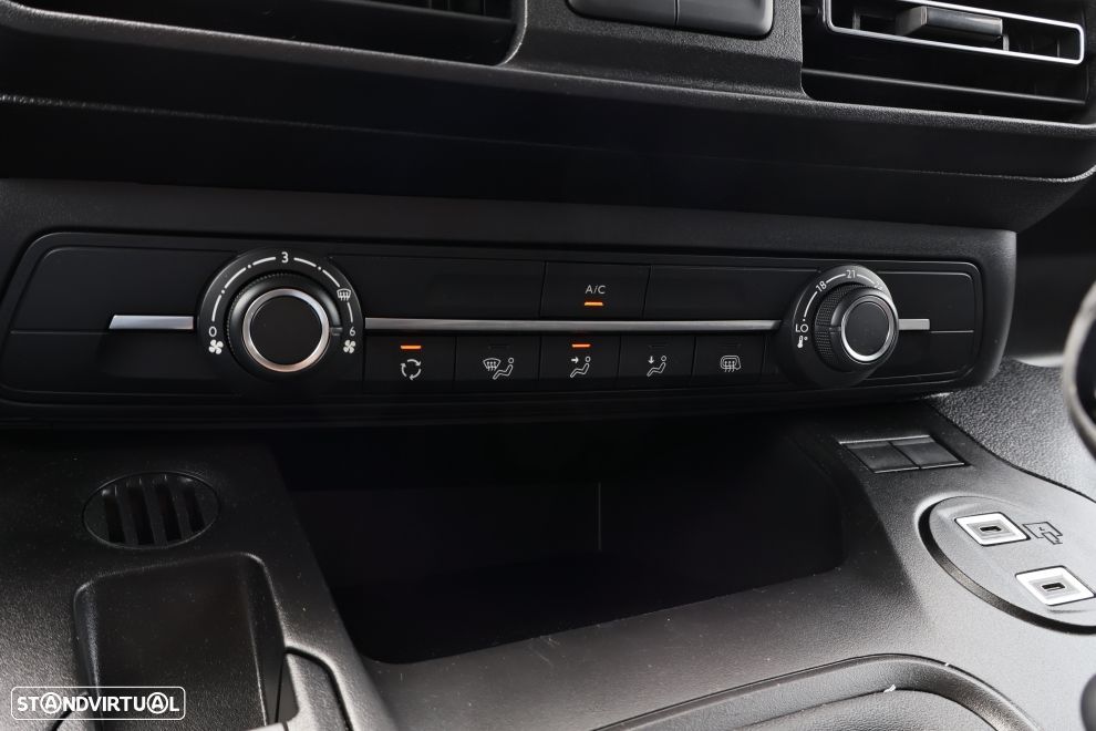 Opel Combo Cargo 1.5 D - 10