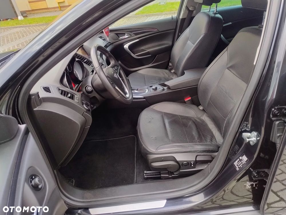 Opel Insignia 2.0 T Cosmo - 9