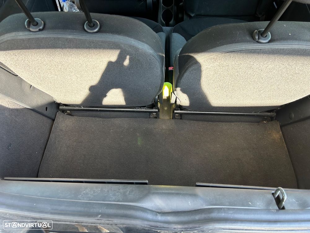 Citroën C2 1.4 HDi VTR - 17