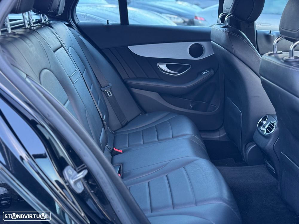 Mercedes-Benz C 180 d AMG Line - 28