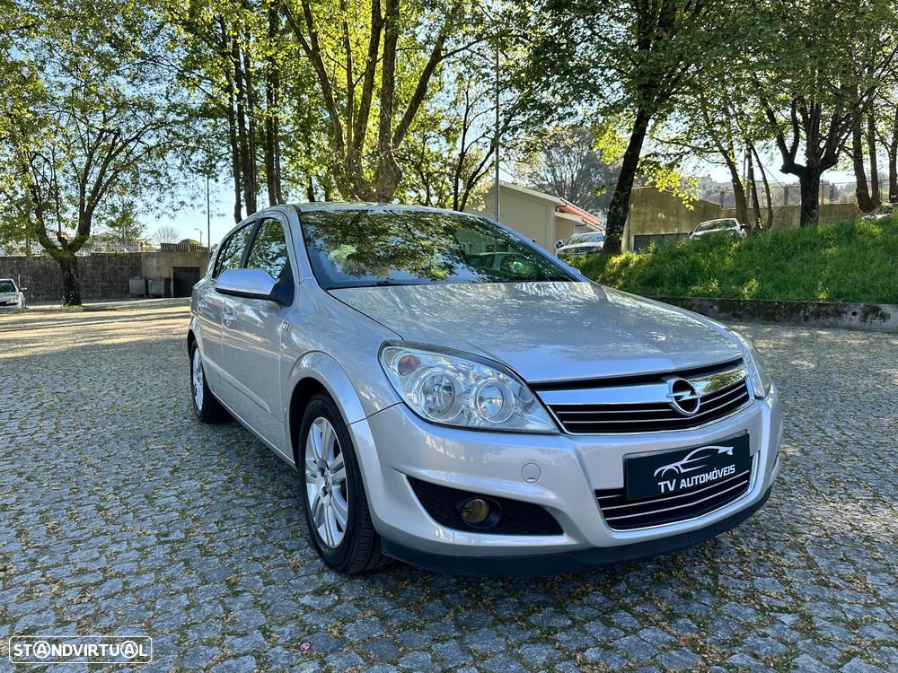 Opel Astra 1.7 CDTI Cosmo - 11