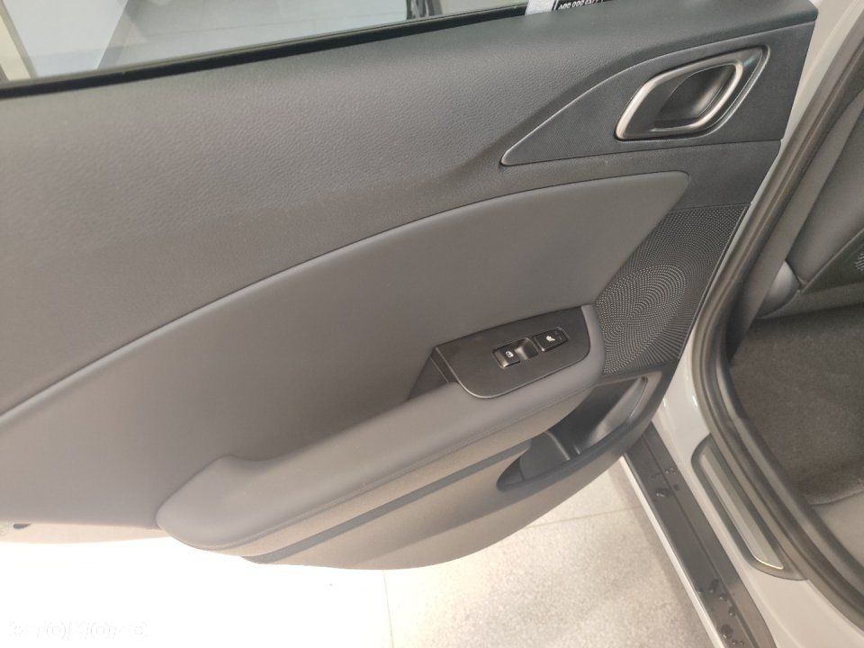 Kia XCeed - 16