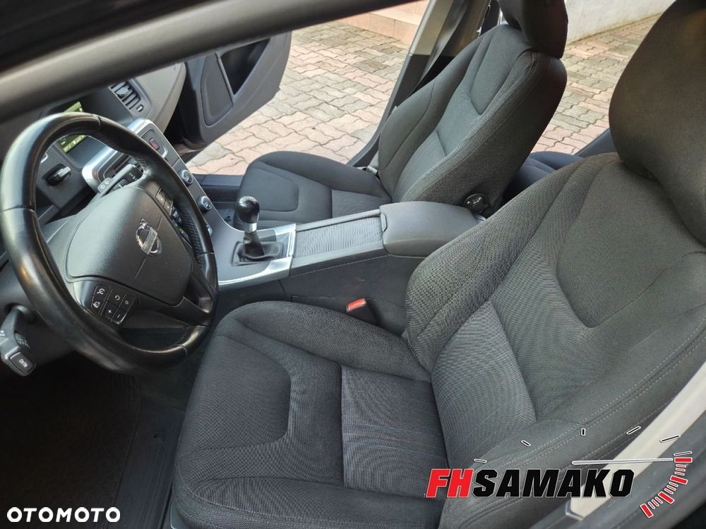 Volvo V60 - 25