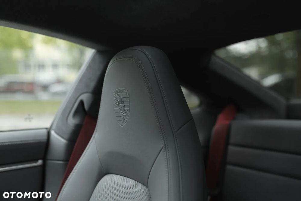 Porsche 911 Carrera S - 27