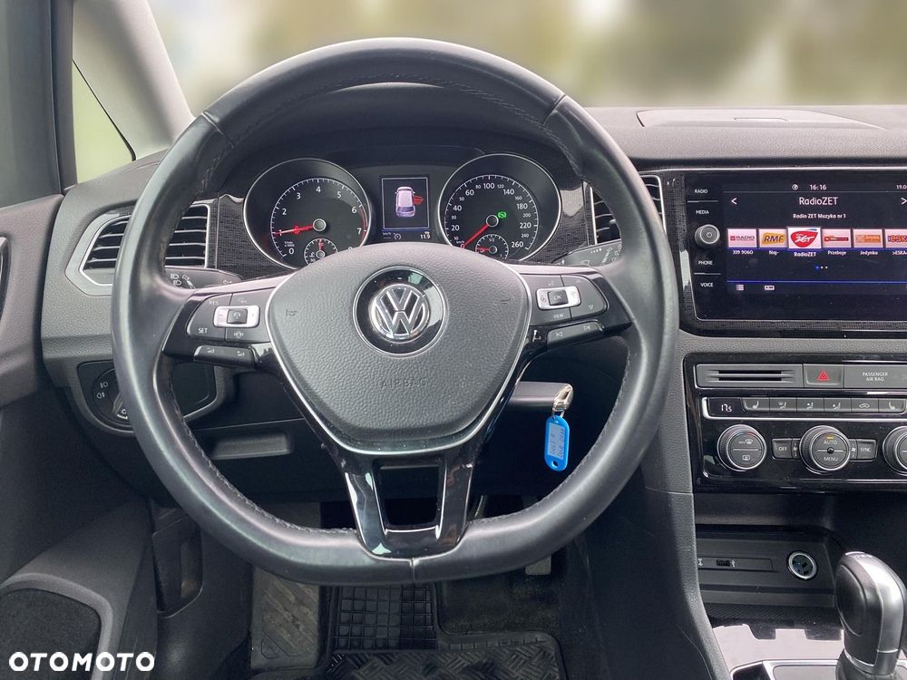 Volkswagen Golf - 17