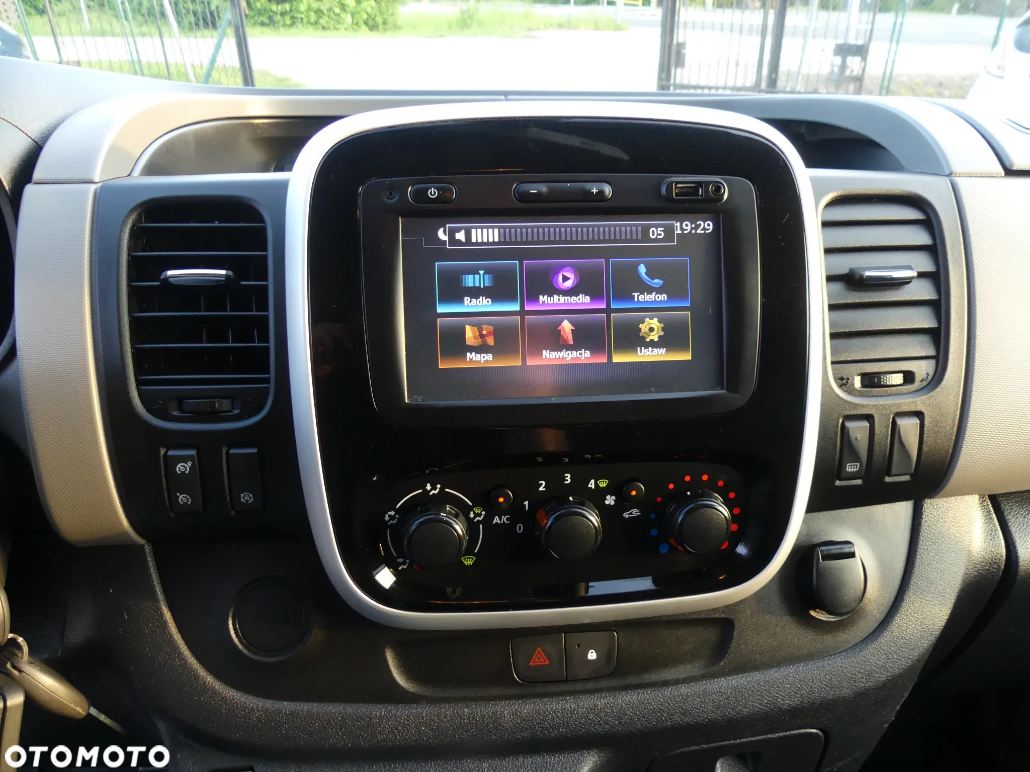 Renault TRAFIC - 14