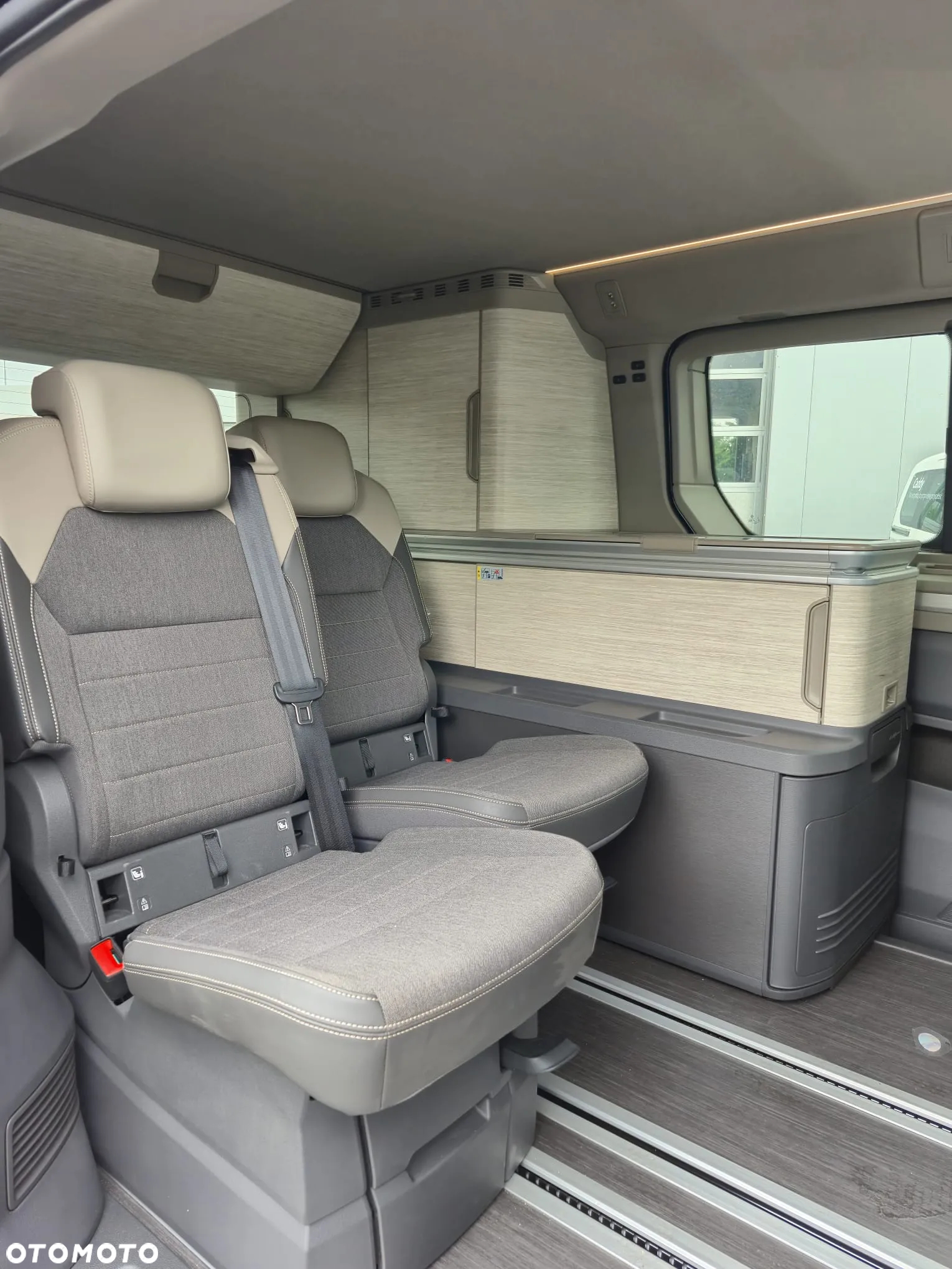 Volkswagen California - 13