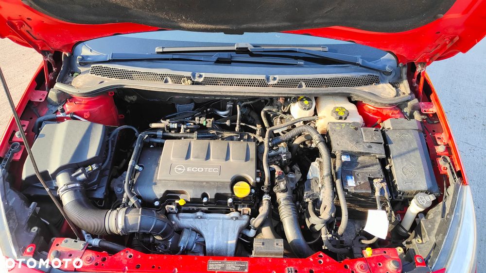 Opel Astra 1.4 Turbo Sports Tourer - 16