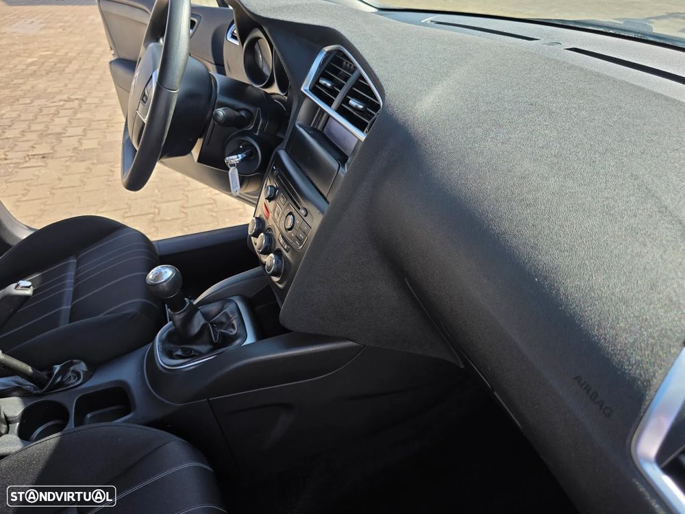 Citroën C4 VTi 95 Attraction - 16