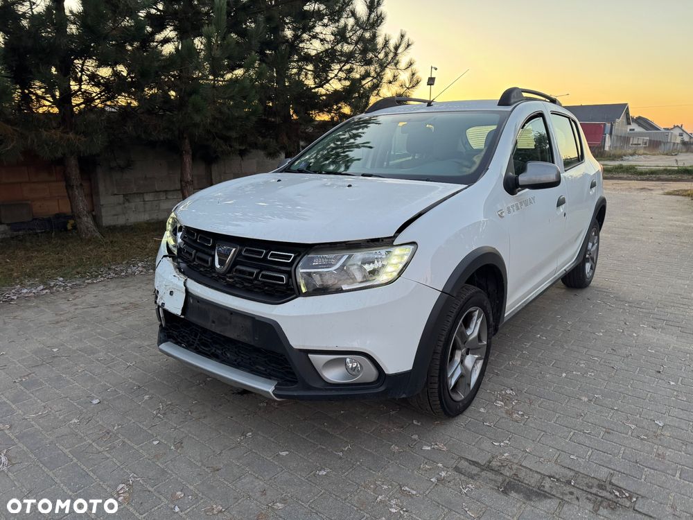 Dacia Sandero Stepway - 1