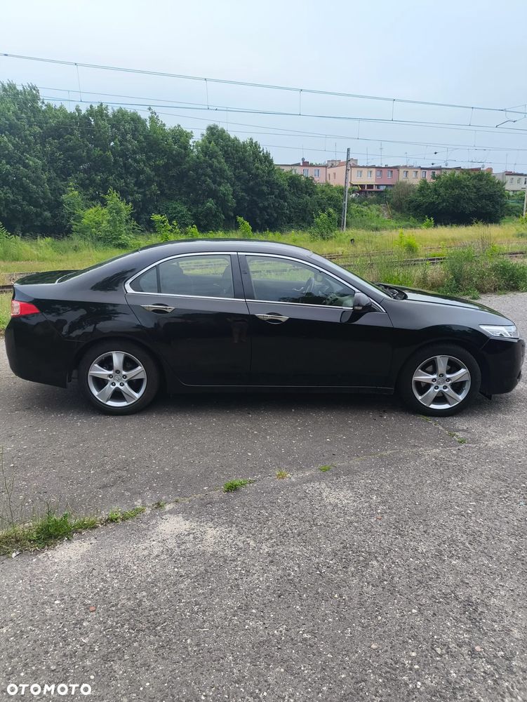 Honda Accord 2.0 Lifestyle - 9