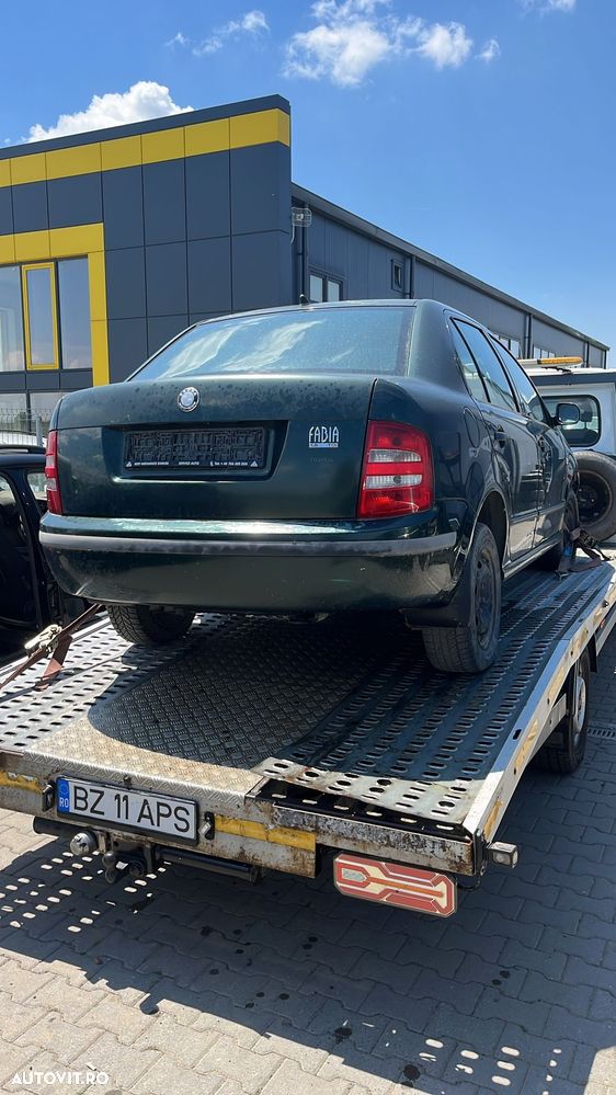 Dezmembram Skoda Fabia 1 1.9TDI din 2003 - 3