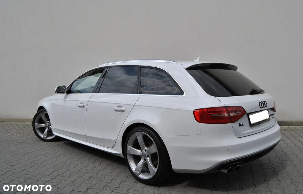 Audi A4 Avant 2.0 TDI DPF clean diesel quattro S tronic S line Sportpaket - 4