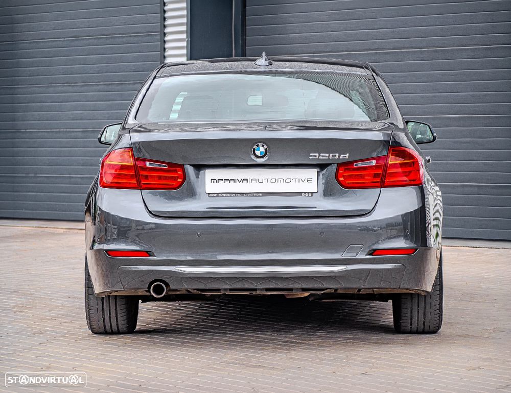 BMW 320 d Auto Line Modern - 13