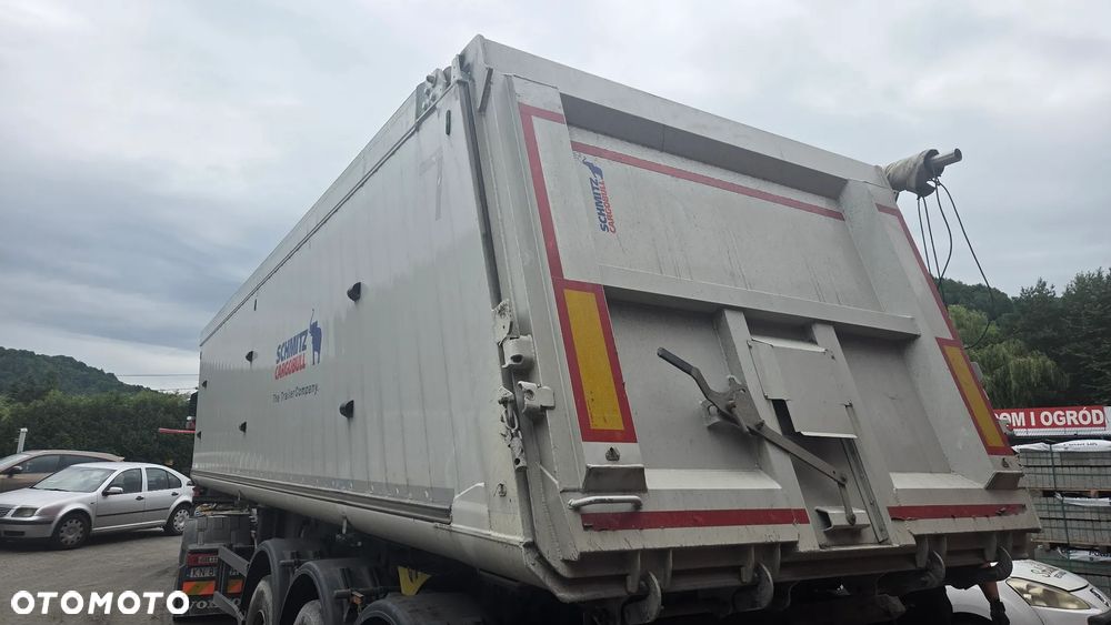 Schmitz Cargobull SKI 24 SL 8.2 - 3