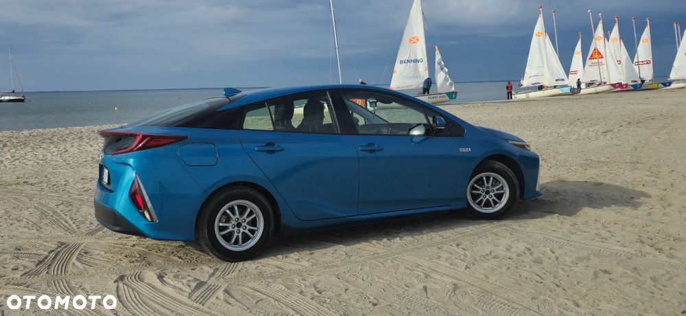 Toyota Prius Plug-in 1.8 Hybrid Executive - 5
