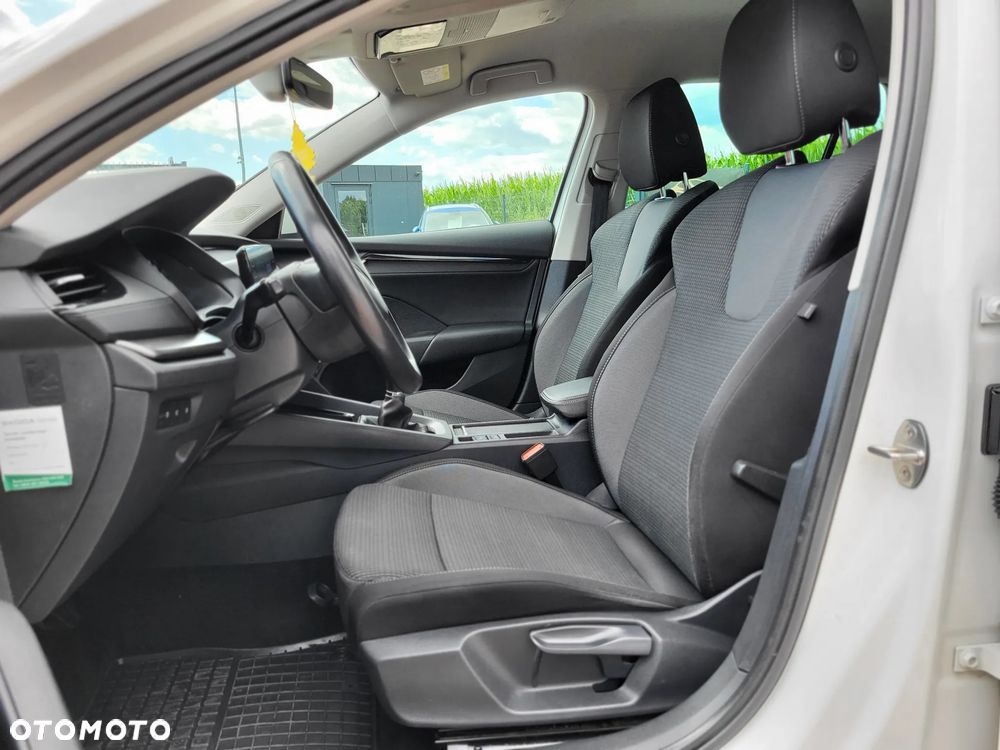 Skoda Octavia 1.5 TSI ACT Ambition - 10