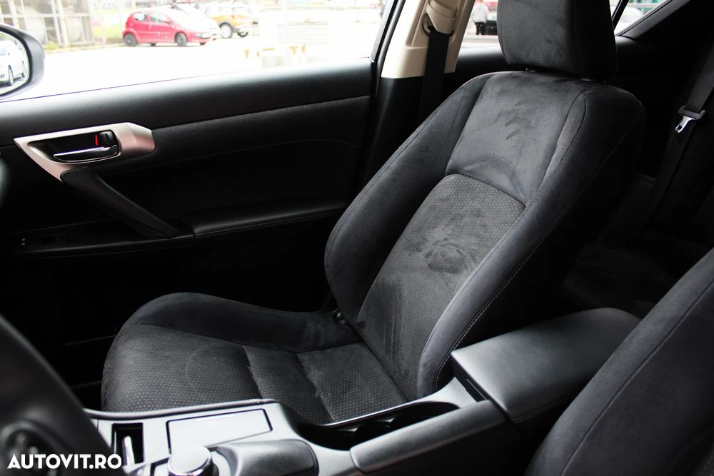 Lexus CT 200h Executive Line - 9