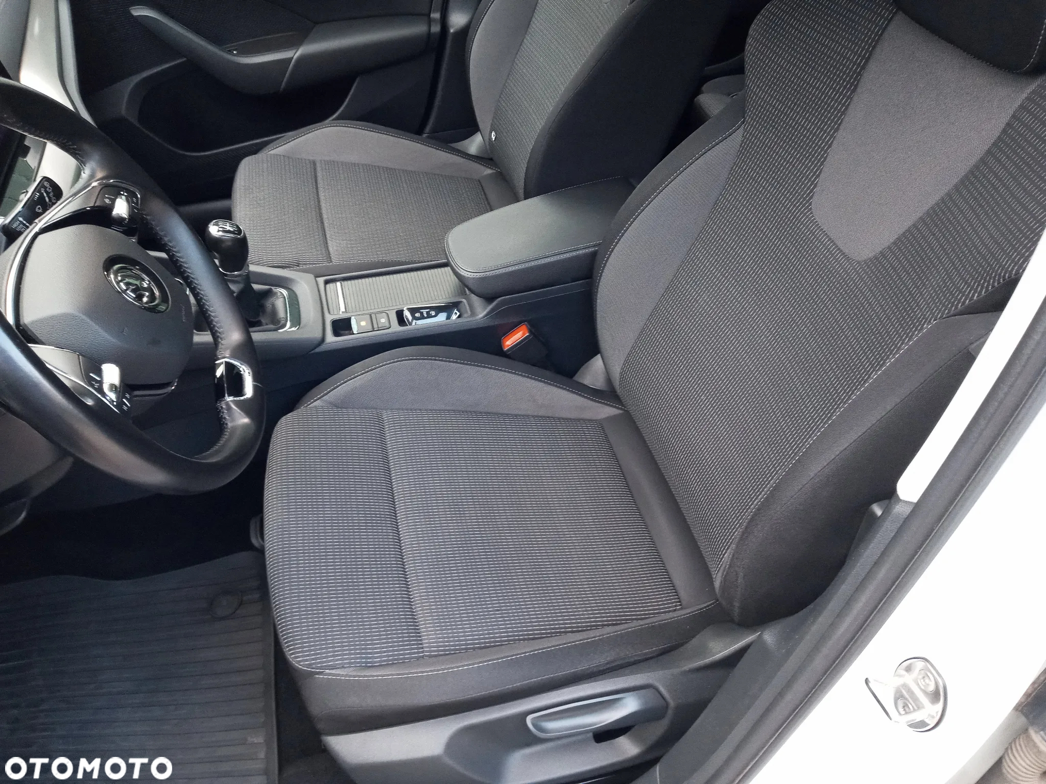 Skoda Octavia 1.5 TSI ACT Ambition - 23