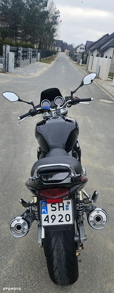Suzuki GSX - 10