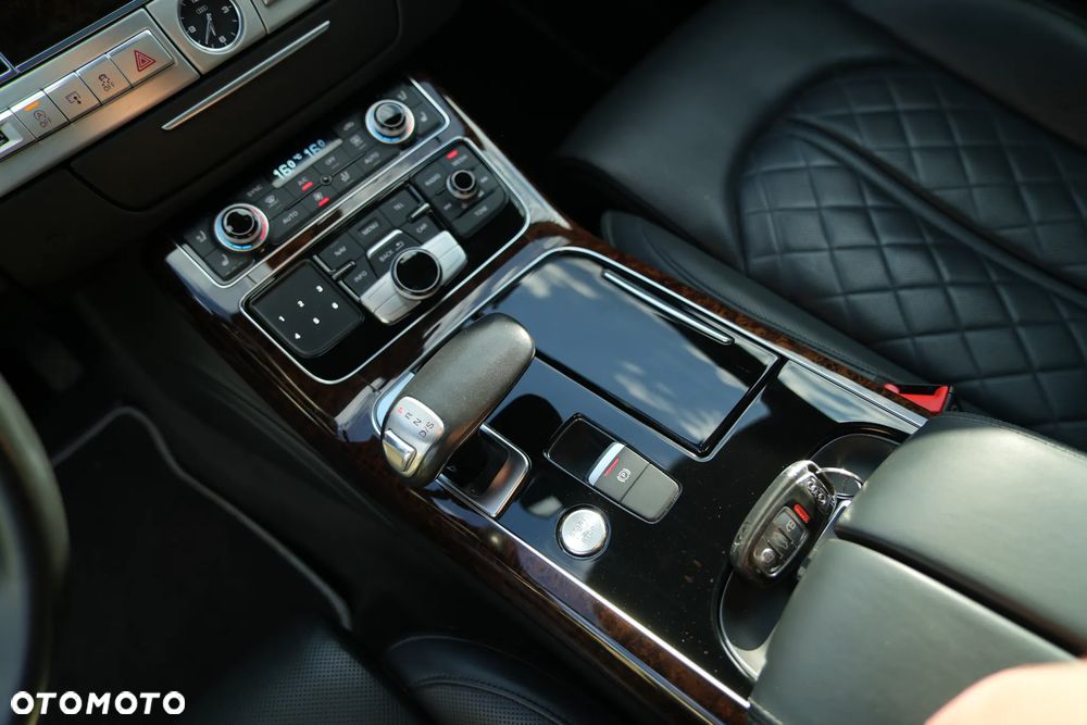 Audi A8 4.0 TFSI cylinder on demand quattro tiptronic - 14