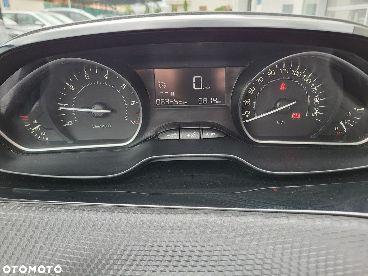 Peugeot 2008 - 23