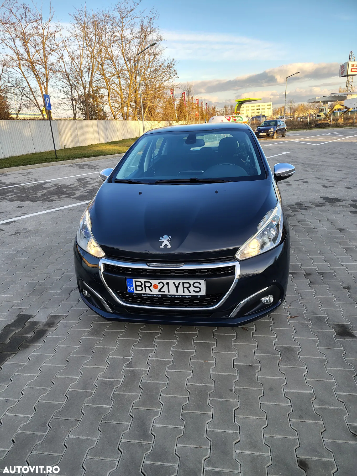 Peugeot 208 1.2 L PureTech Turbo Allure Aut. - 22