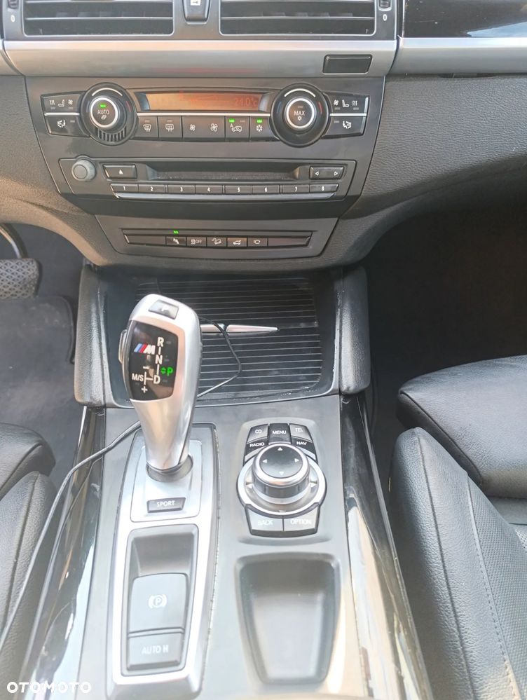 BMW X6 - 12