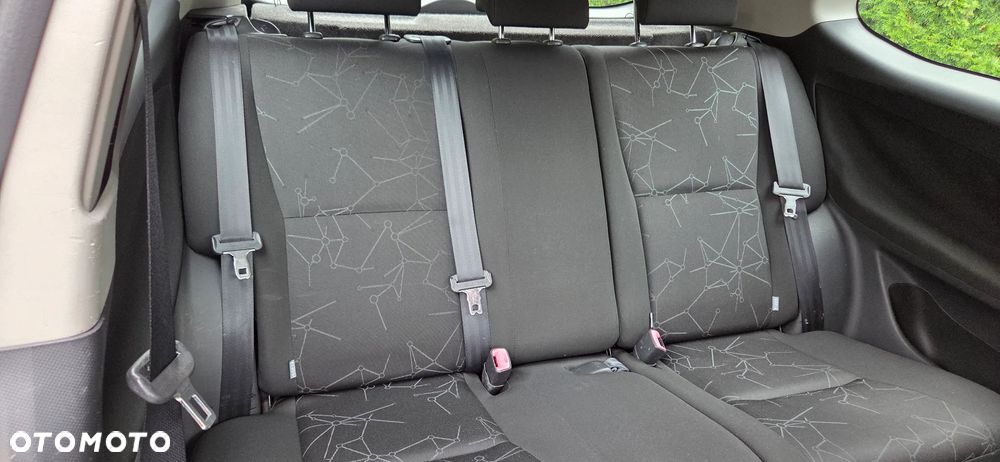 Toyota Auris 1.33 VVT-i Life - 36