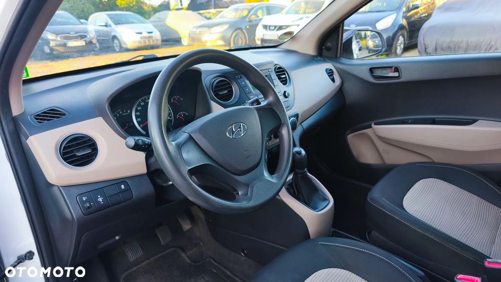 Hyundai i10 - 15