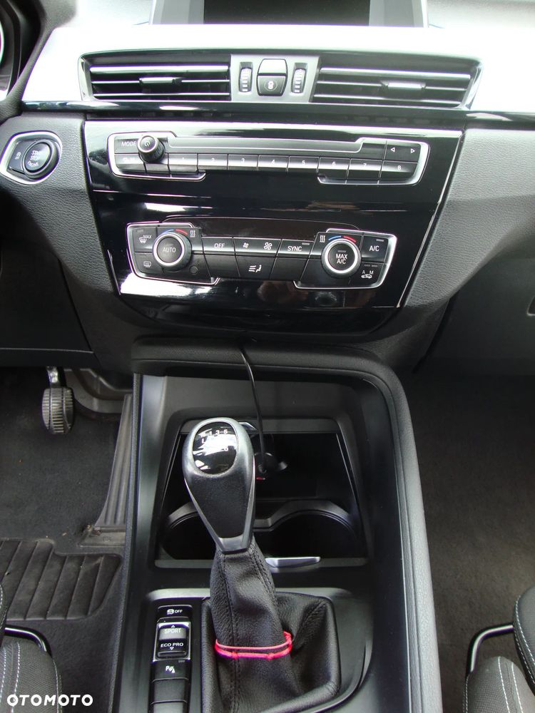 BMW X1 sDrive18d - 22