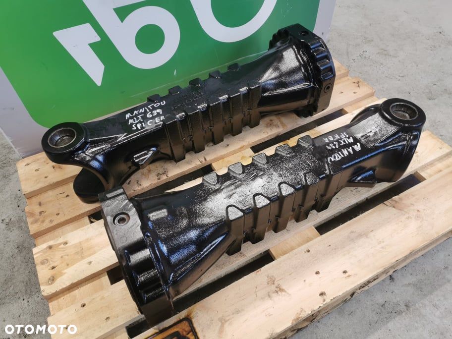 Obudowa półosi Manitou MLT 634 {Spicer} - 1
