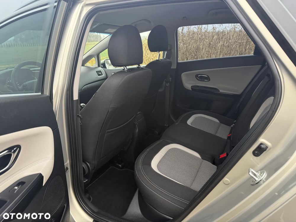 Kia Ceed 1.6 GDI Platinum Edition - 11