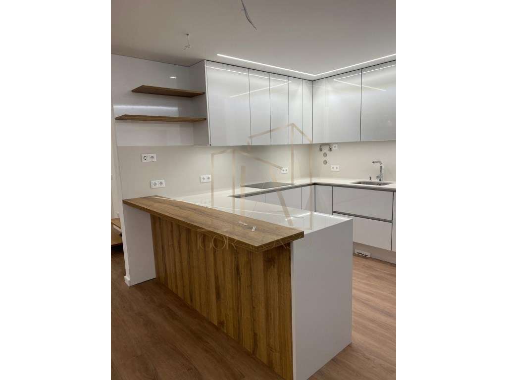 Moradia Geminada T3 com 2 Suites e Pérgula de Estacionamento - Grande imagem: 2/30