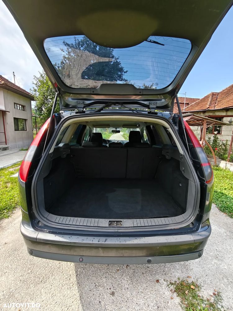 Ford Focus - 7
