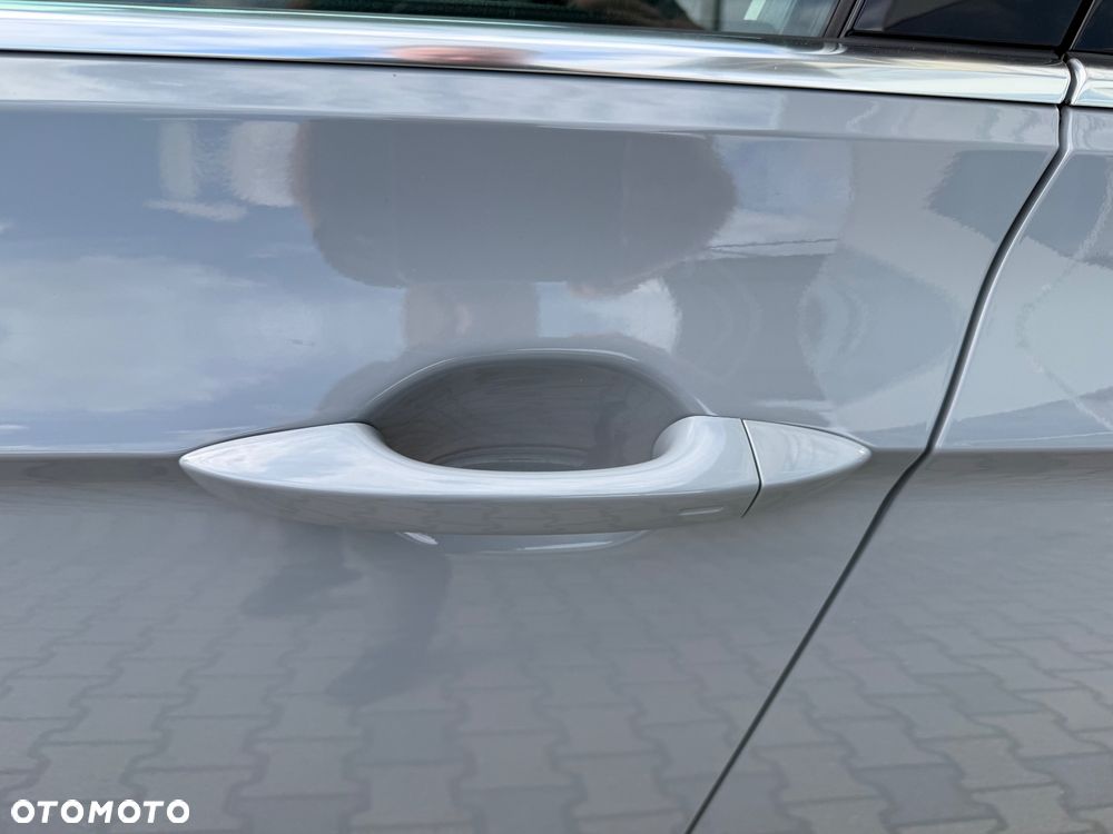 Volkswagen Passat Variant 2.0 TDI EVO Business - 27